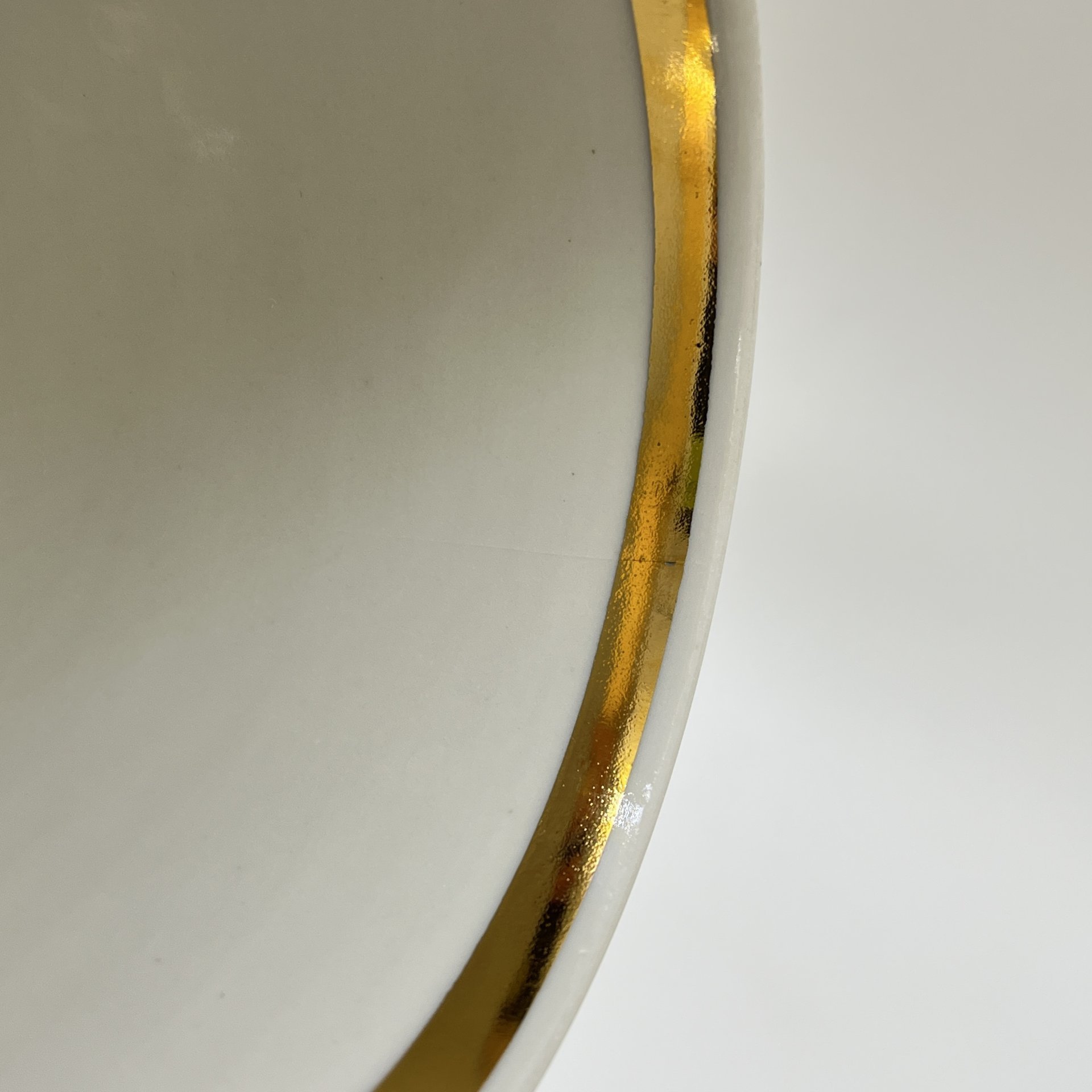 Набор из 4-х чашек "Радиоволны", фарфор, золочение, Дмитровский фарфоровый завод (ДФЗ Вербилки), СССР, 1965-1991 гг.