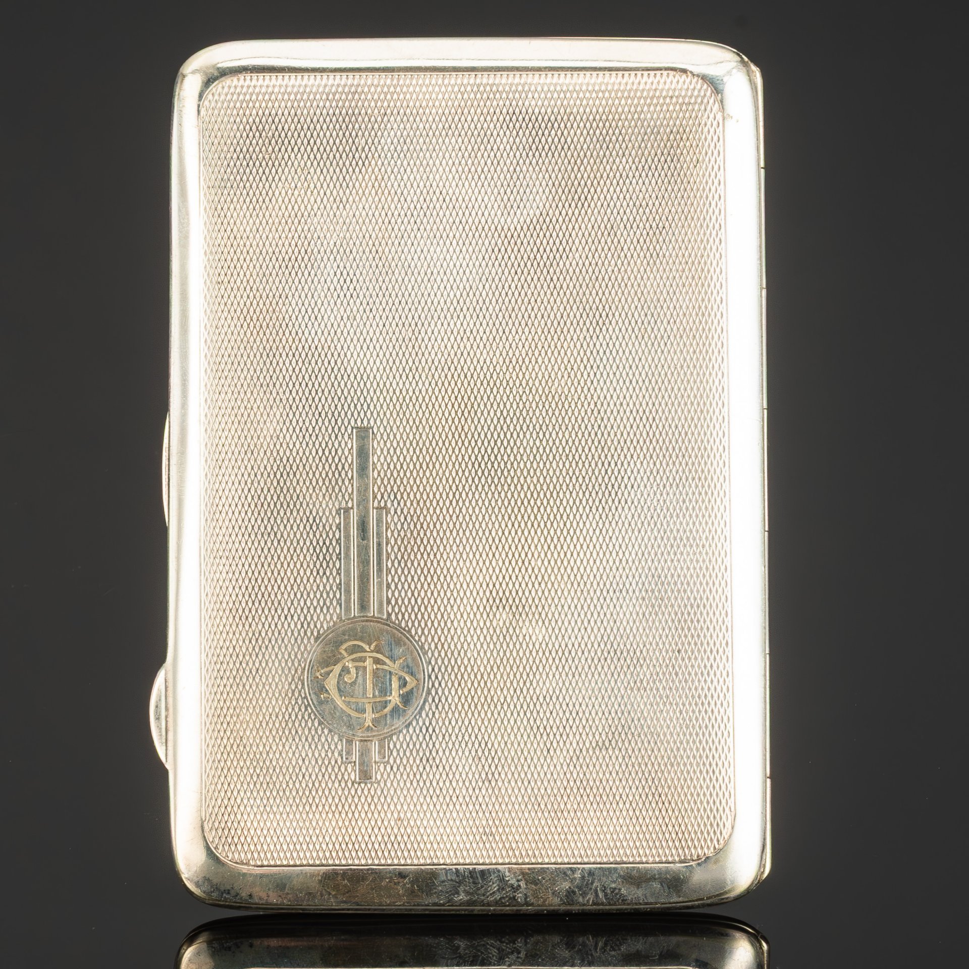 Портсигар для самокруток, выполненный в стиле ар-деко, Harman Bros (?), металл, серебрение, Великобритания, 1930-1950 гг.