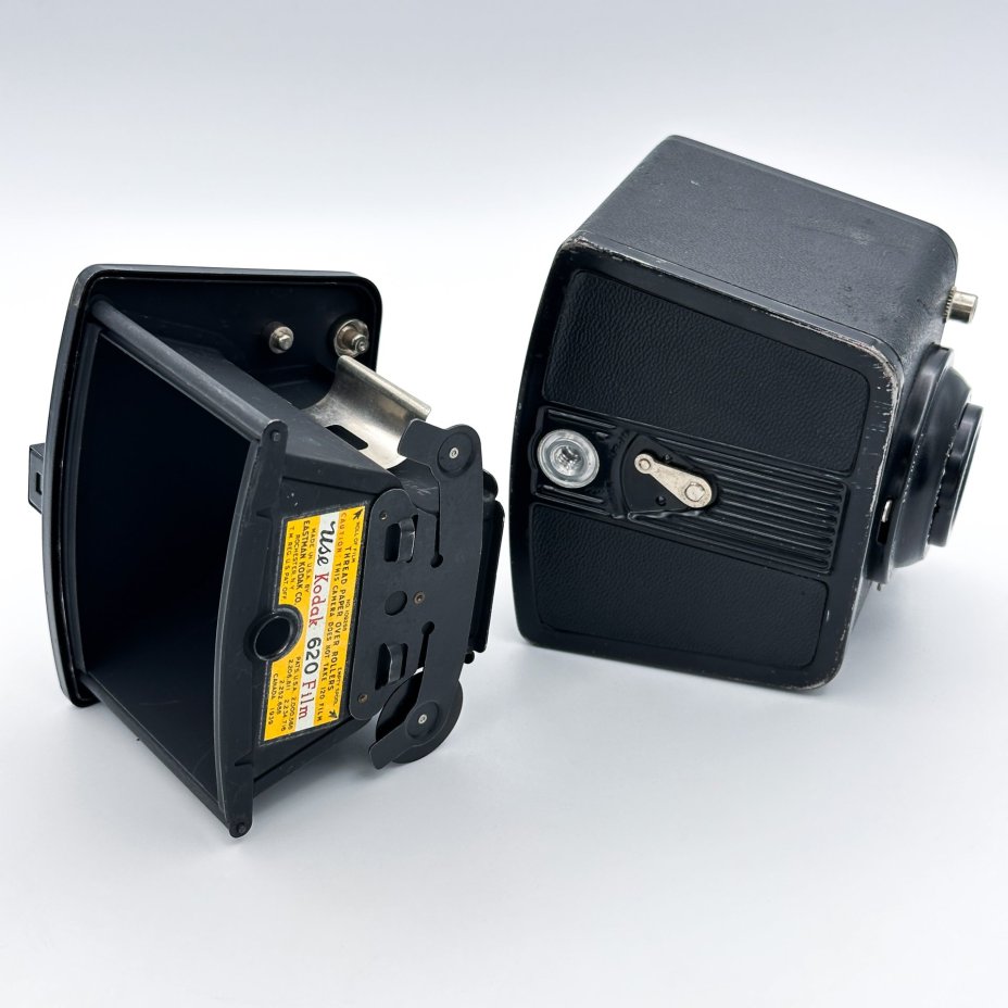 Фотоаппарат плёночный "Brownie Flash Six-20", Kodak