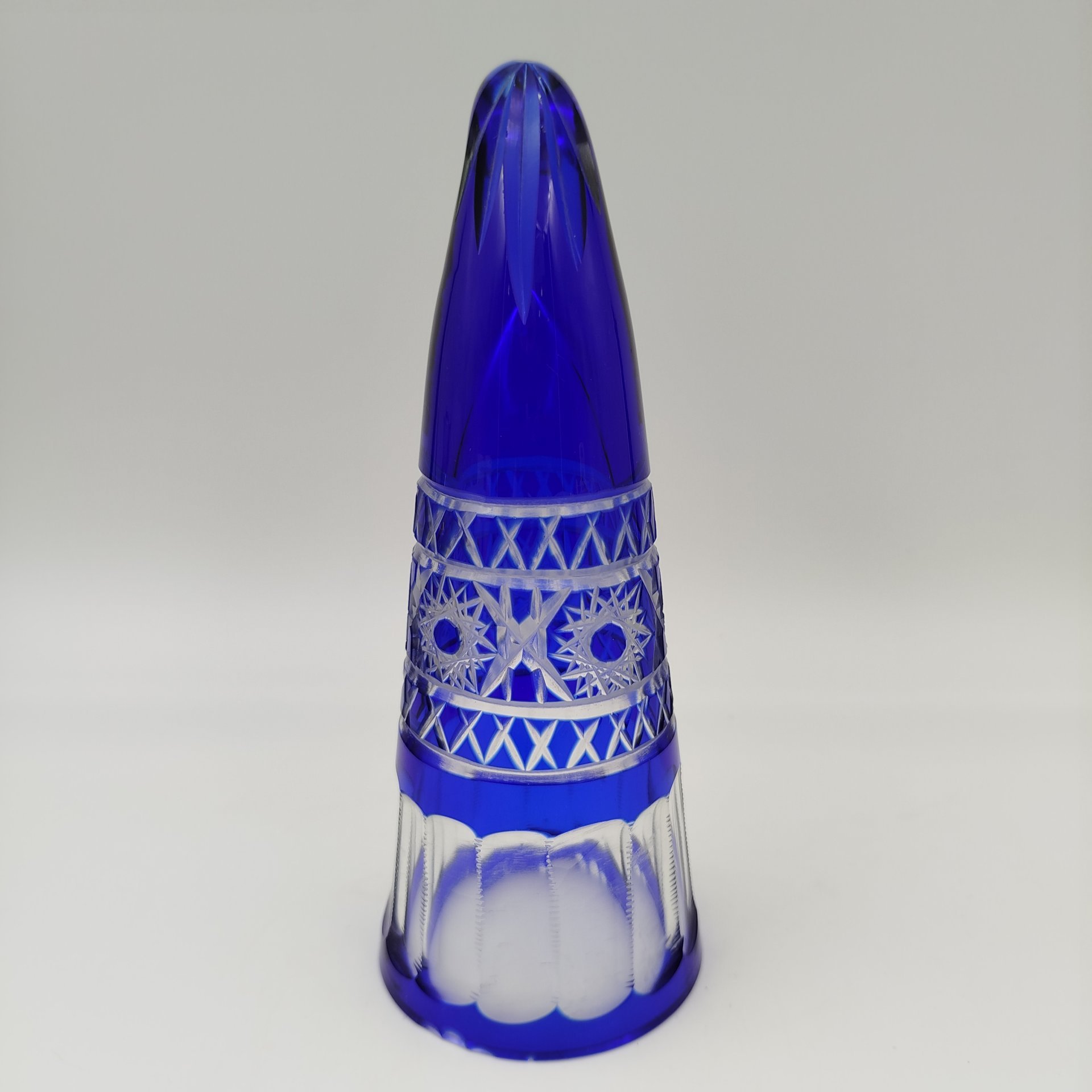 Рог изобилия (кубок для вина), стекло, алмазная грань, СССР, 1980-1990 гг.