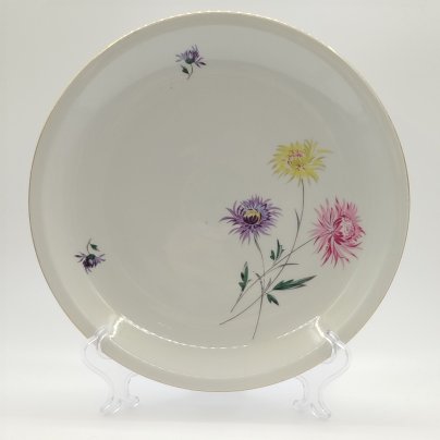 Блюдо сервировочное круглой формы с цветочным декором