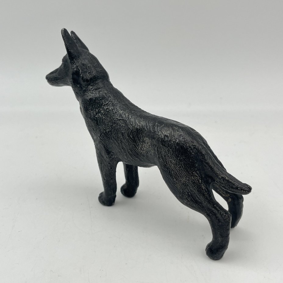 Статуэтка "Овчарка"