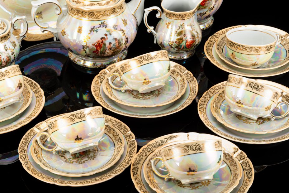 Сервиз чайный "Мадонна" на 6 персон (23 предмета), фарфор, люстр, деколь, золочение, Oscar Schlegelmilch, Германия, 1950-1972 гг.
