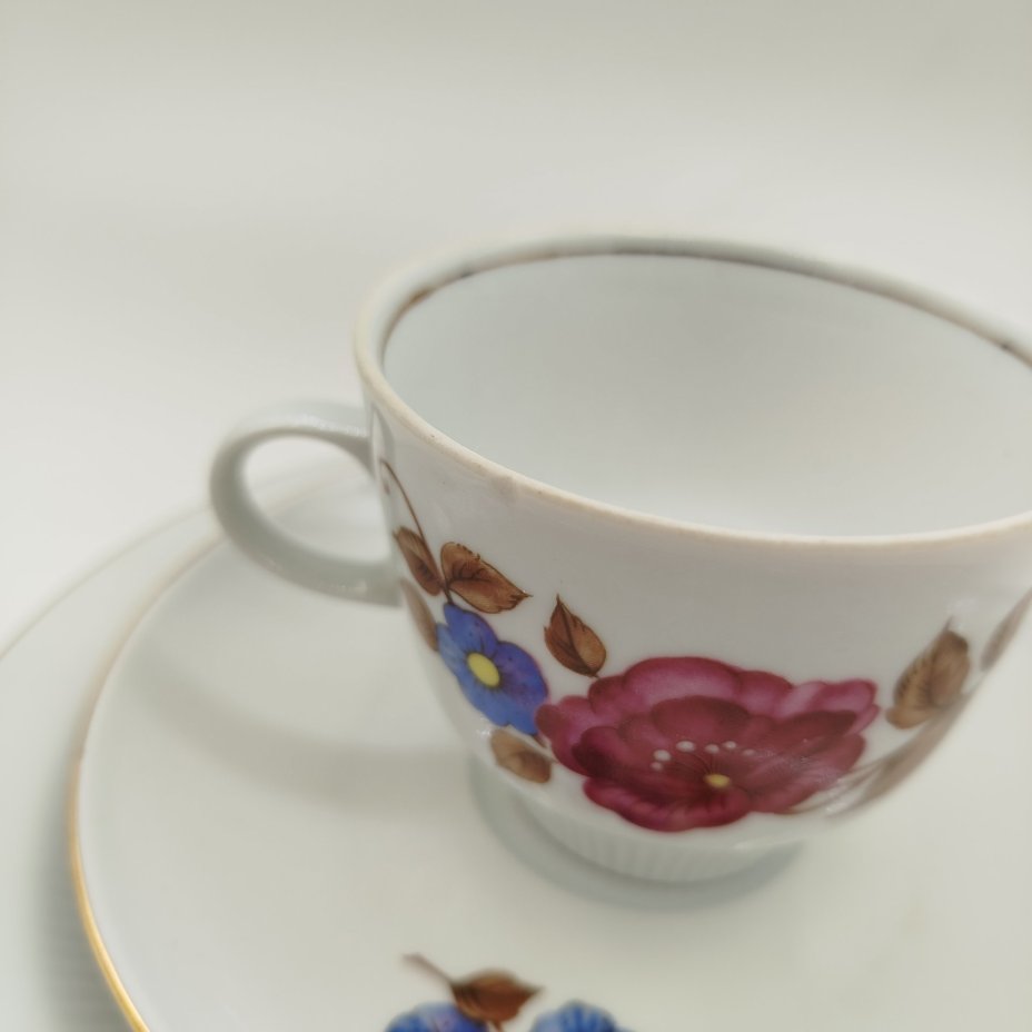 Чайная тройка с цветочным декором, фарфор, деколь, золочение, Colditz (Кольдиц), ГДР, 1970-1980 гг.