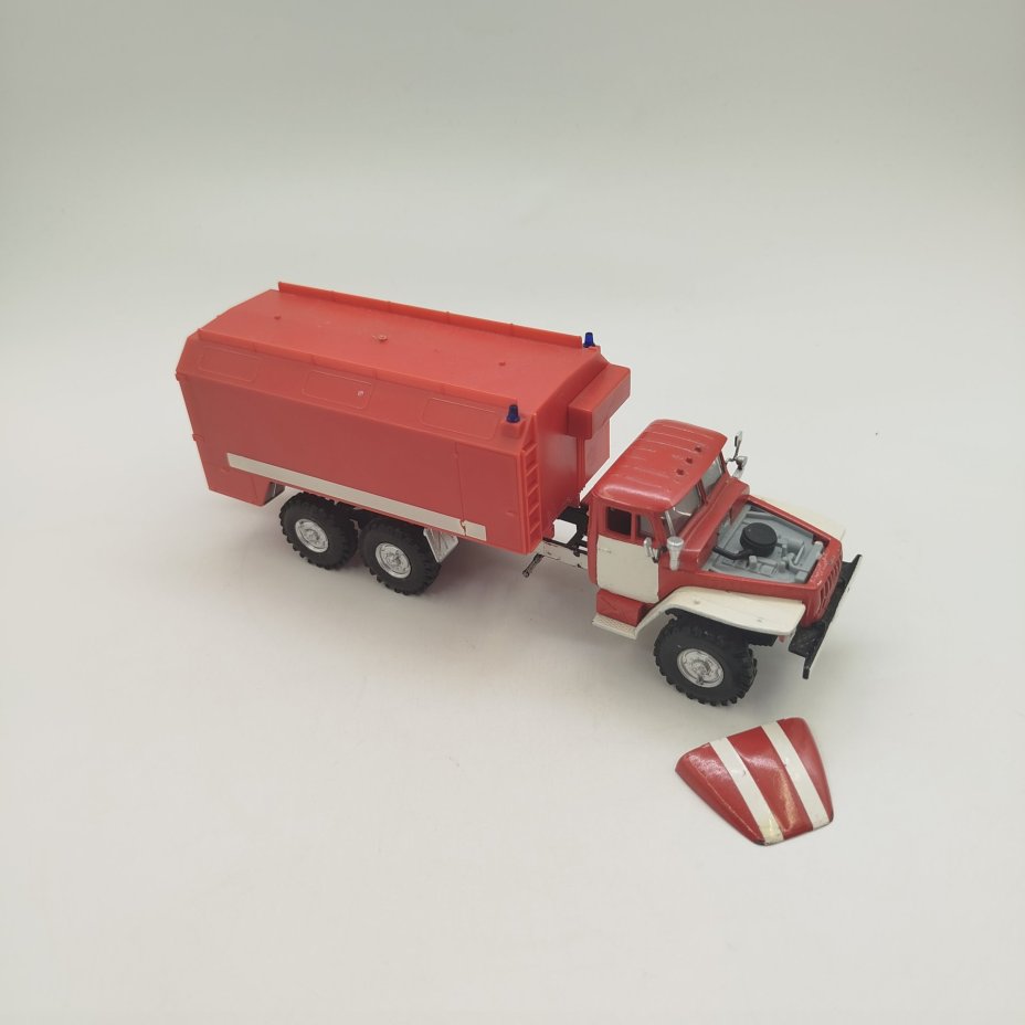 Модель грузовика Урал-4320, масштаб 1/43, пластик, метал, СССР, 1980-1991 гг.