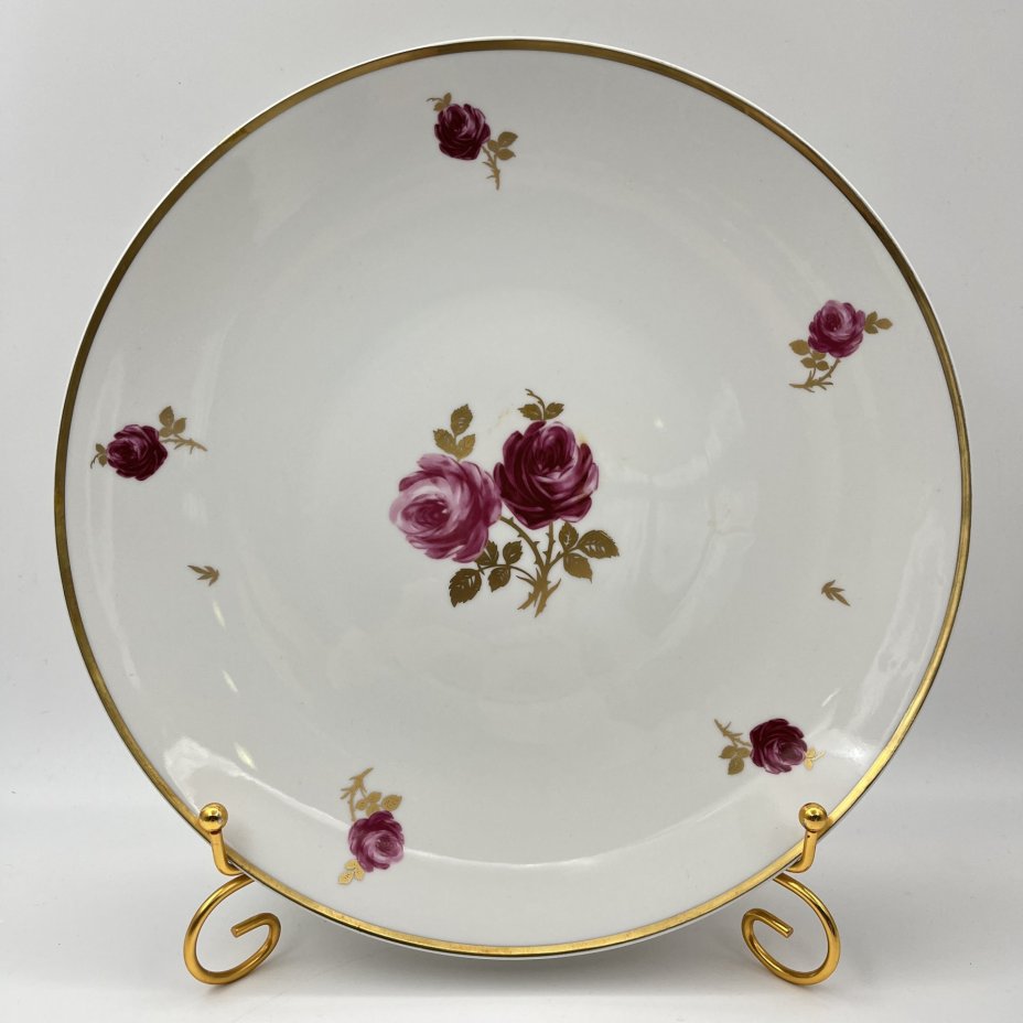 Блюдо с изображением роз