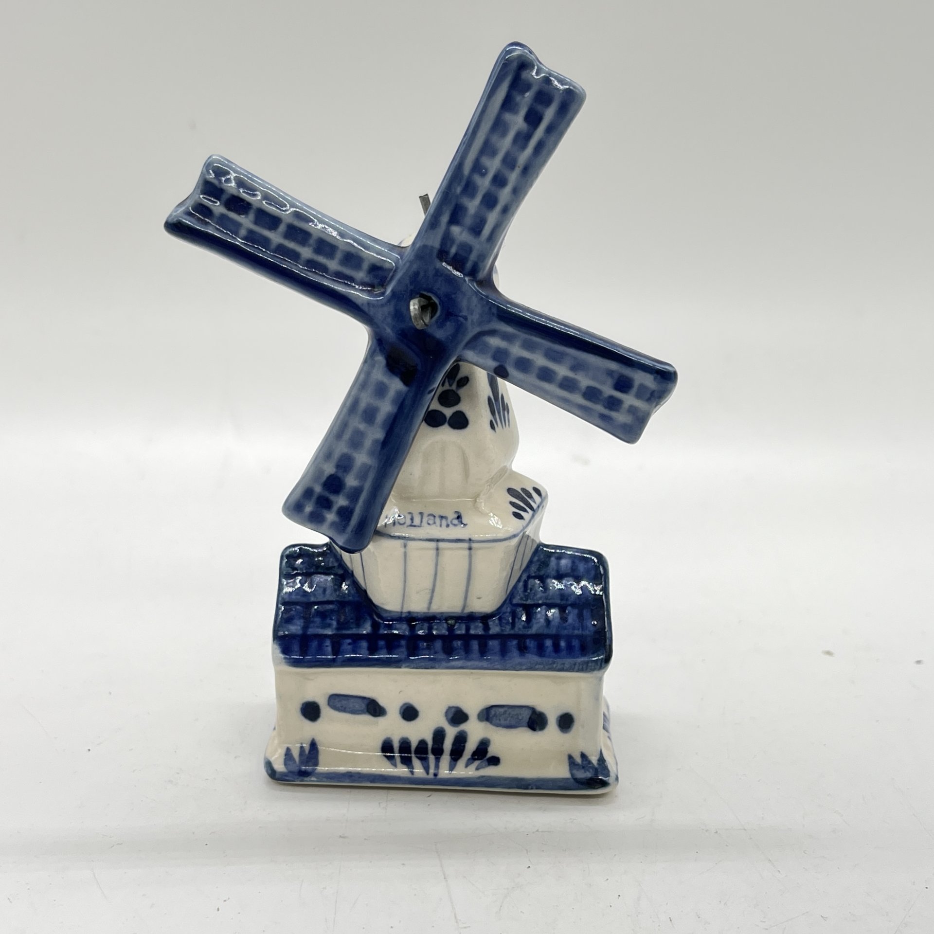 Статуэтка "Ветряная мельница" с подвижными лопастями, фарфор, роспись, Delfts Blauw, Нидерланды, 1980-2010 гг.