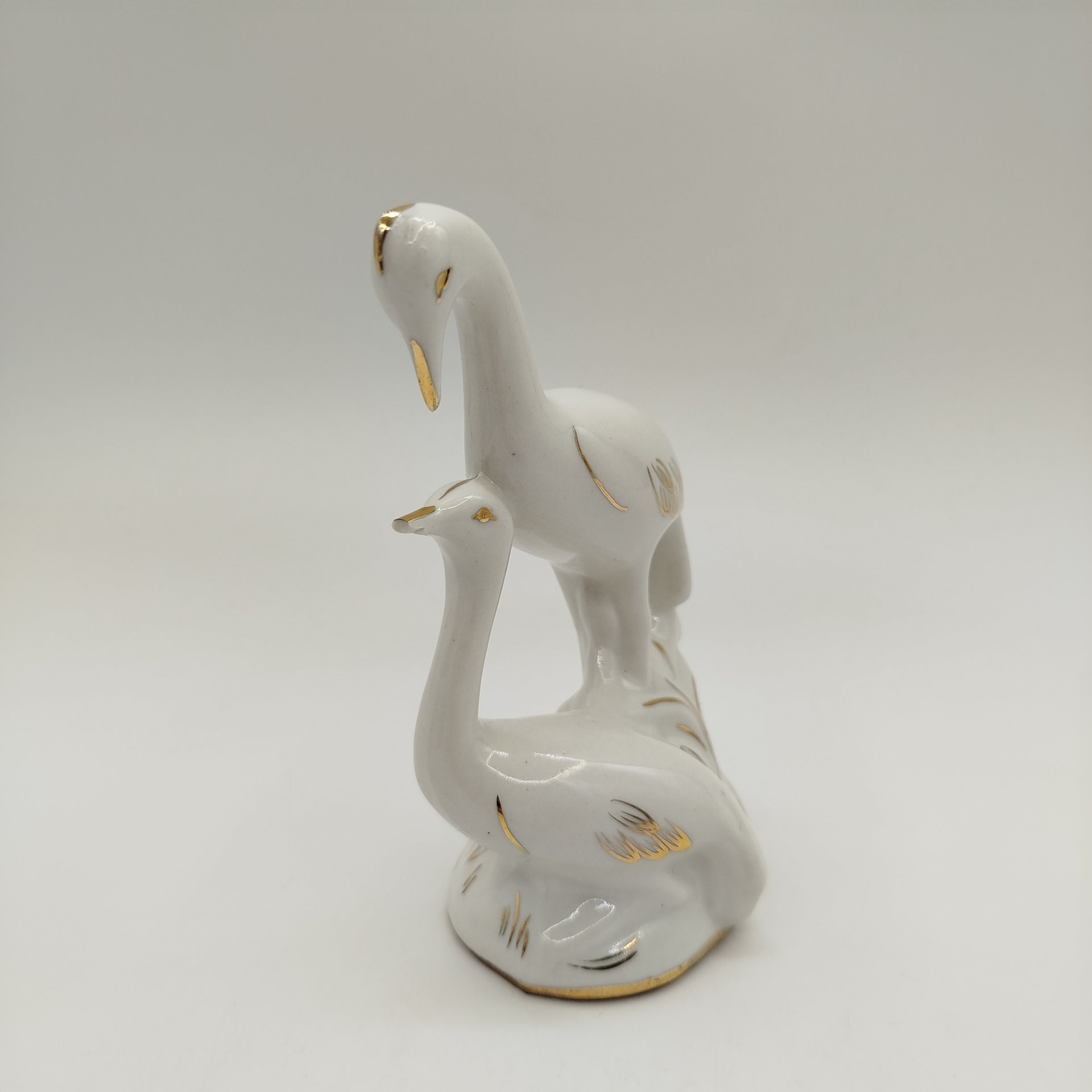 Статуэтка "Аисты", фарфор, золочение, роспись, СССР, 1970-1990 гг.