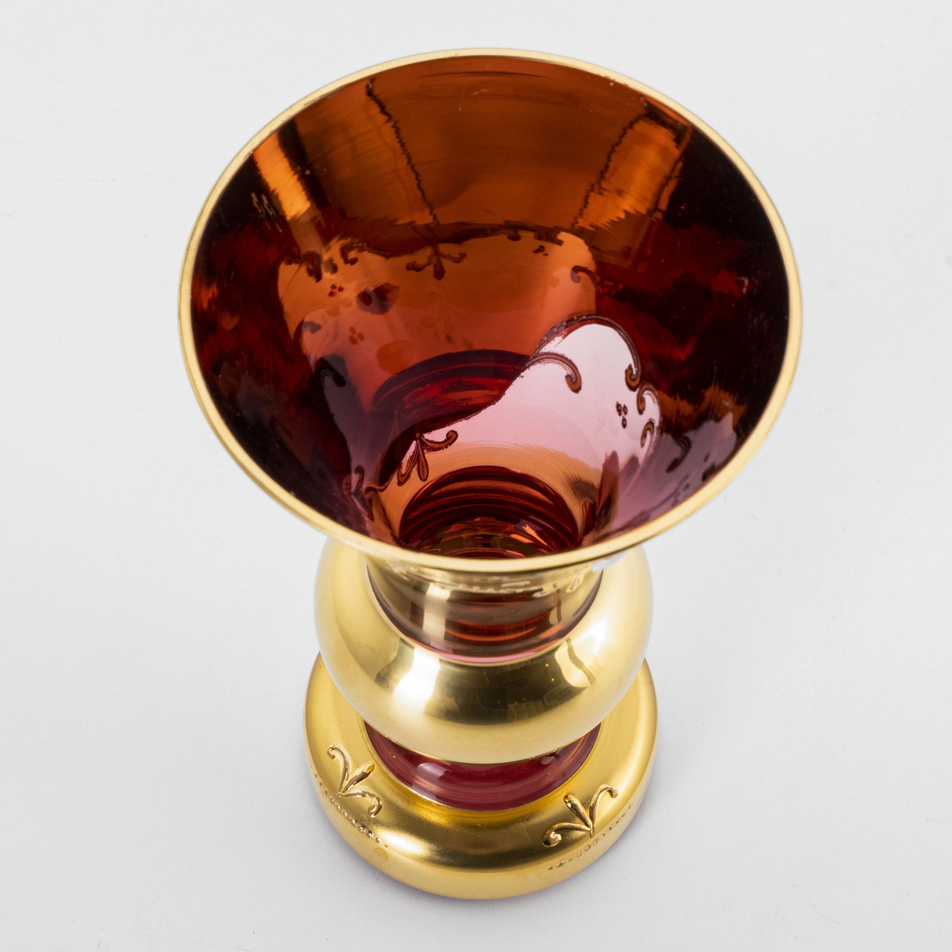 Ваза миниатюрная с лепным цветочным декором, Bohemia Crystal (Bohemia Glass)