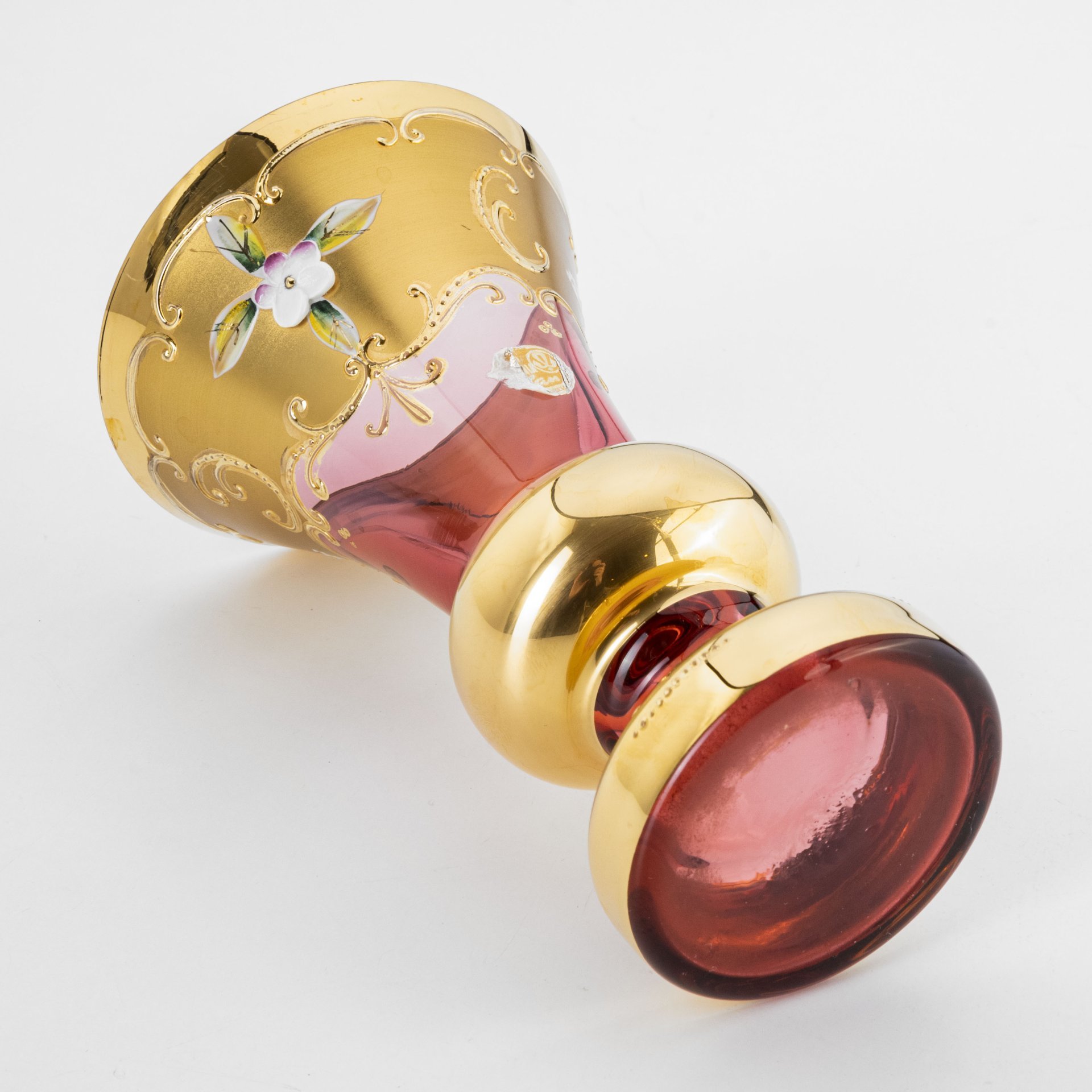 Ваза миниатюрная с лепным цветочным декором, Bohemia Crystal (Bohemia Glass)