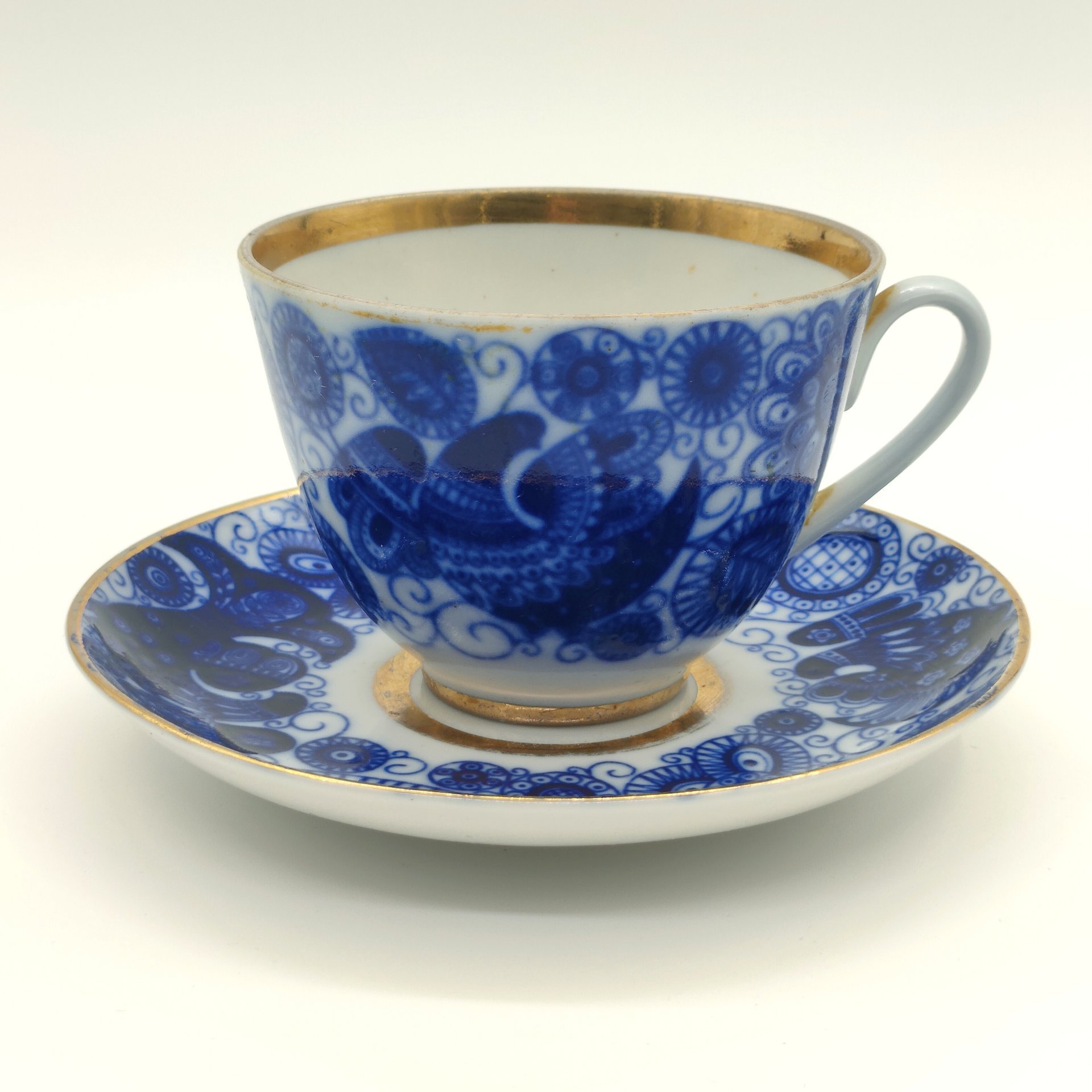 Пара чайная "Жар-птица", фарфор, деколь, золочение, Ленинградский фарфоровый завод (ЛФЗ), СССР, 1970-1991 гг.