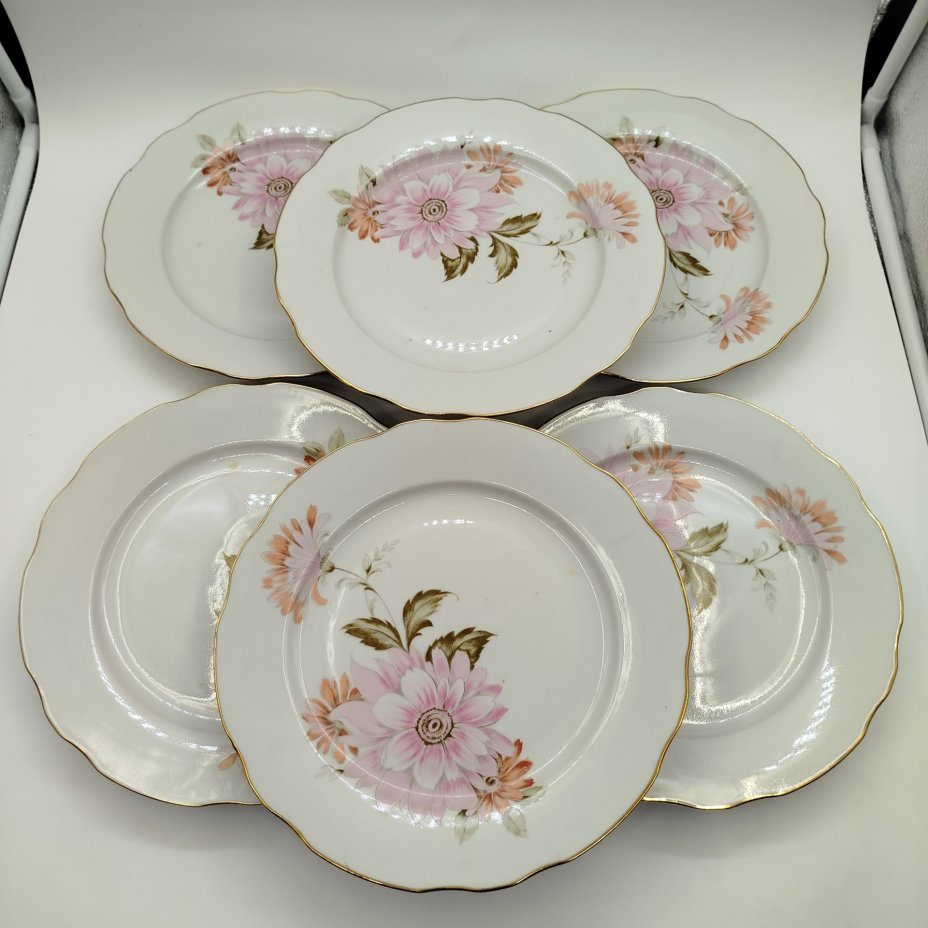 Набор из шести столовых тарелок с цветочным декором, фарфор, деколь, золочение, Дулевский фарфоровый завод (Дулёво), СССР, 1991 г.