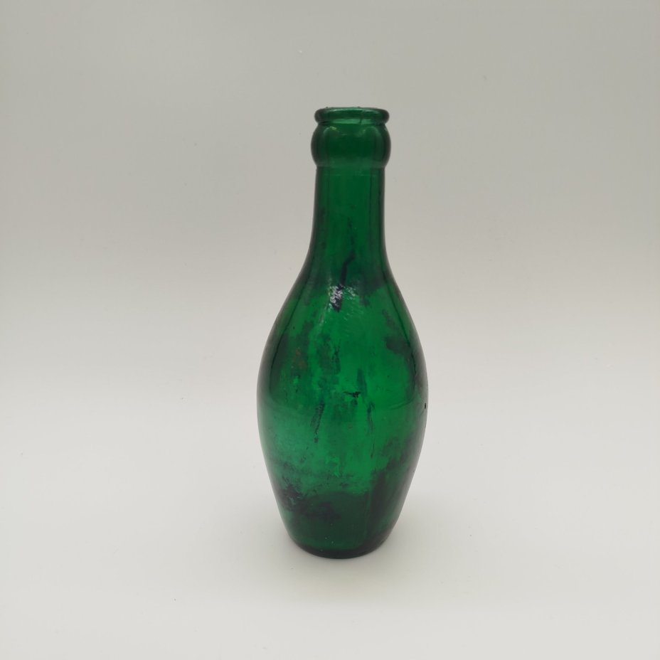Бутылка пивная зеленого оттенка, стекло, Россия, 1900-1930 гг.
