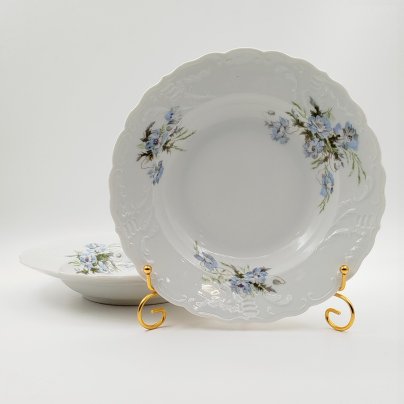 Пара суповых тарелок с декором в виде голубых цветов, фарфор, деколь, Российская империя, 1900-1917 гг.