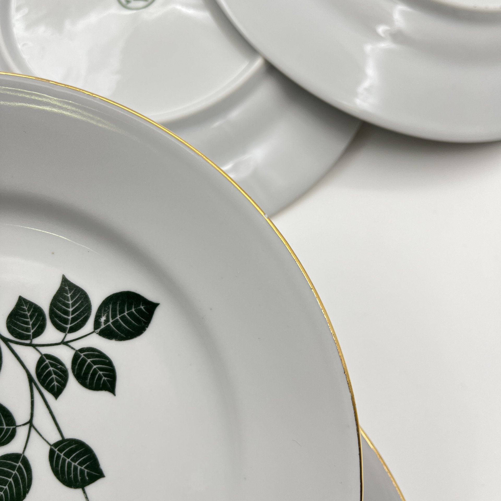 Набор из 6-ти десертных тарелок с изображением розы, фарфор, деколь, золочение, Kahla, ГДР, 1968-1987 гг.