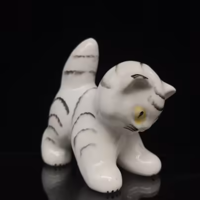 Статуэтка "Котенок", Дмитровский фарфоровый завод (ДФЗ Вербилки)