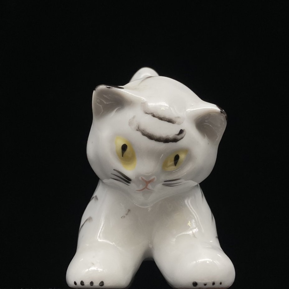 Статуэтка "Котенок", Дмитровский фарфоровый завод (ДФЗ Вербилки)