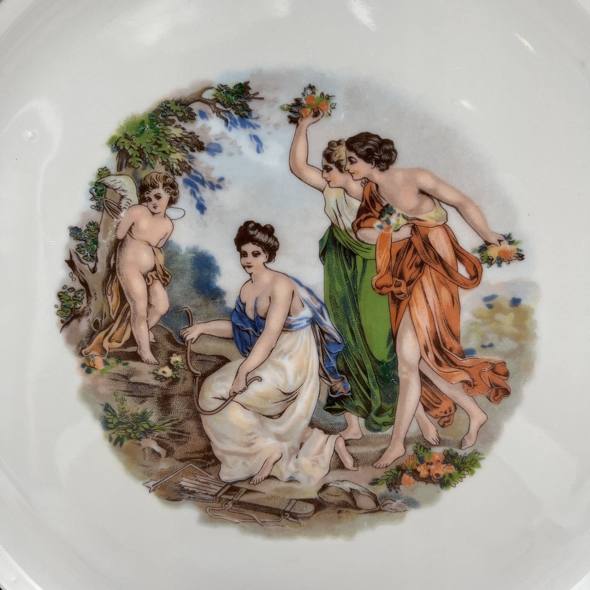 Блюдо "Мадонна", фарфор, деколь, люстр, золочение, Kahla, ГДР, 1967-1987 гг.