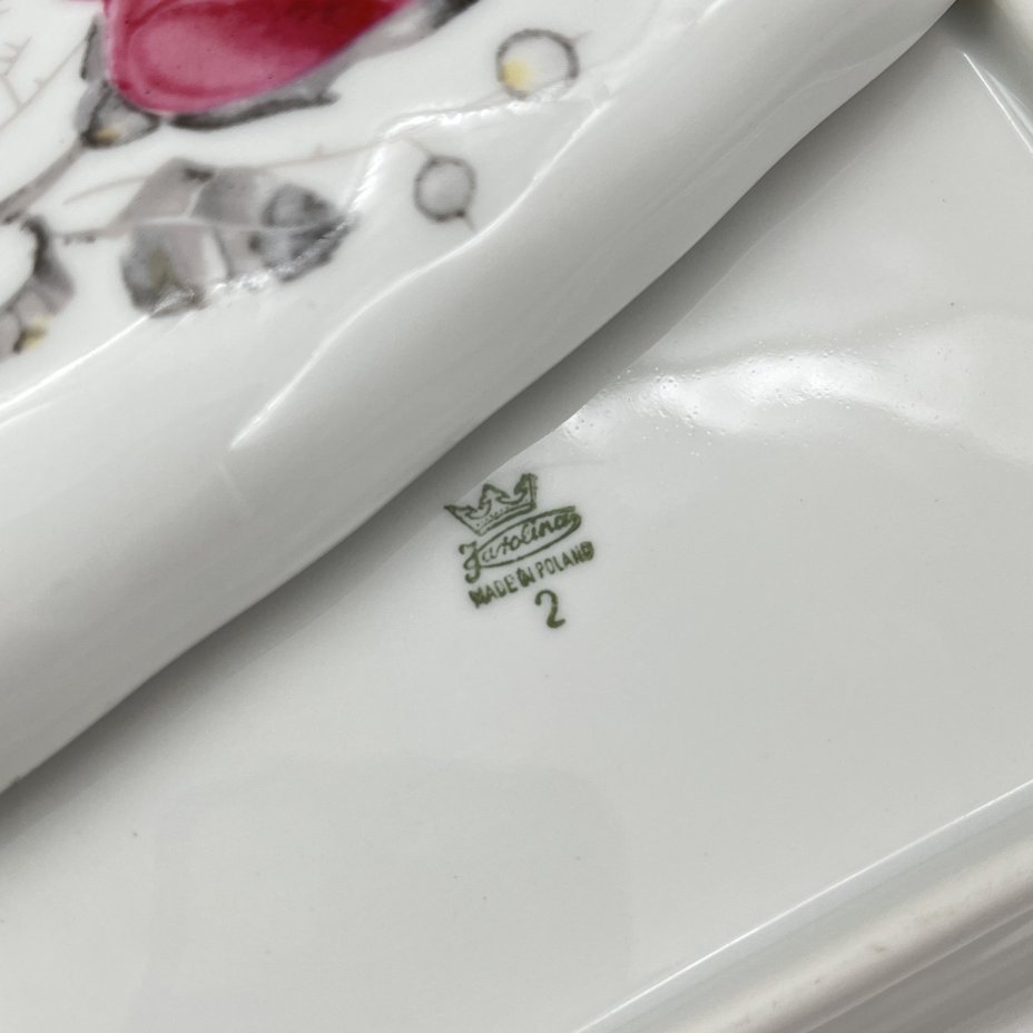 Масленка (паштетница), украшенная изображением розы