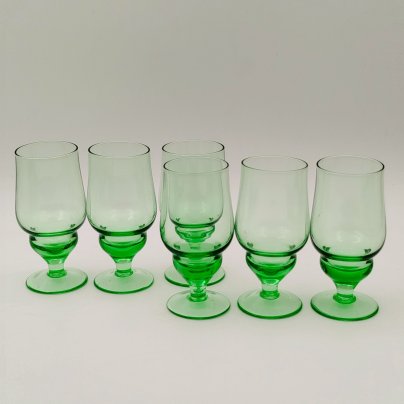 Набор из 6-ти рюмок зеленого оттенка, цветное стекло, СССР, 1970-1990 гг.