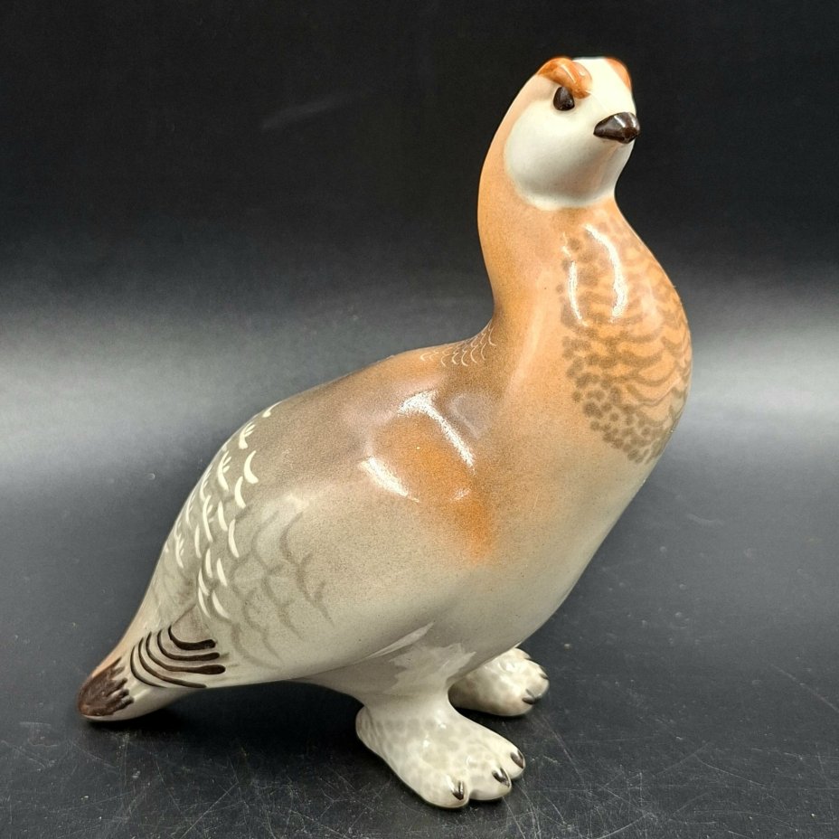 Статуэтка "Куропатка", скульптор П.П. Веселов, фарфор, роспись, Ленинградский фарфоровый завод (ЛФЗ), СССР, 1970-1992 гг.