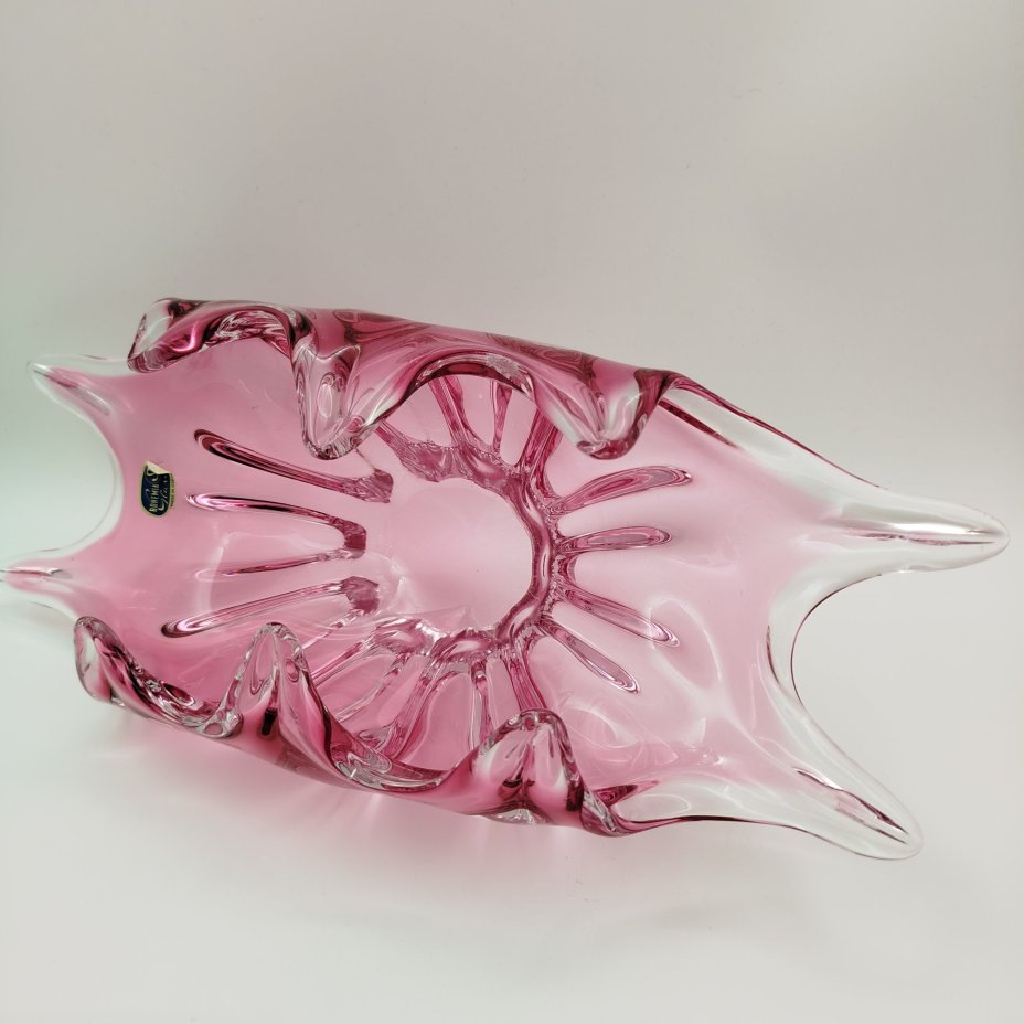 Ваза (конфетница) оригинальной формы, розового цвета