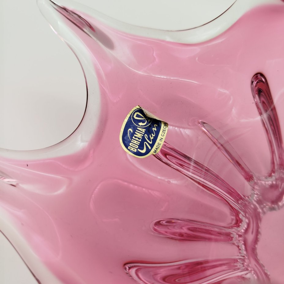 Ваза (конфетница) оригинальной формы, розового цвета