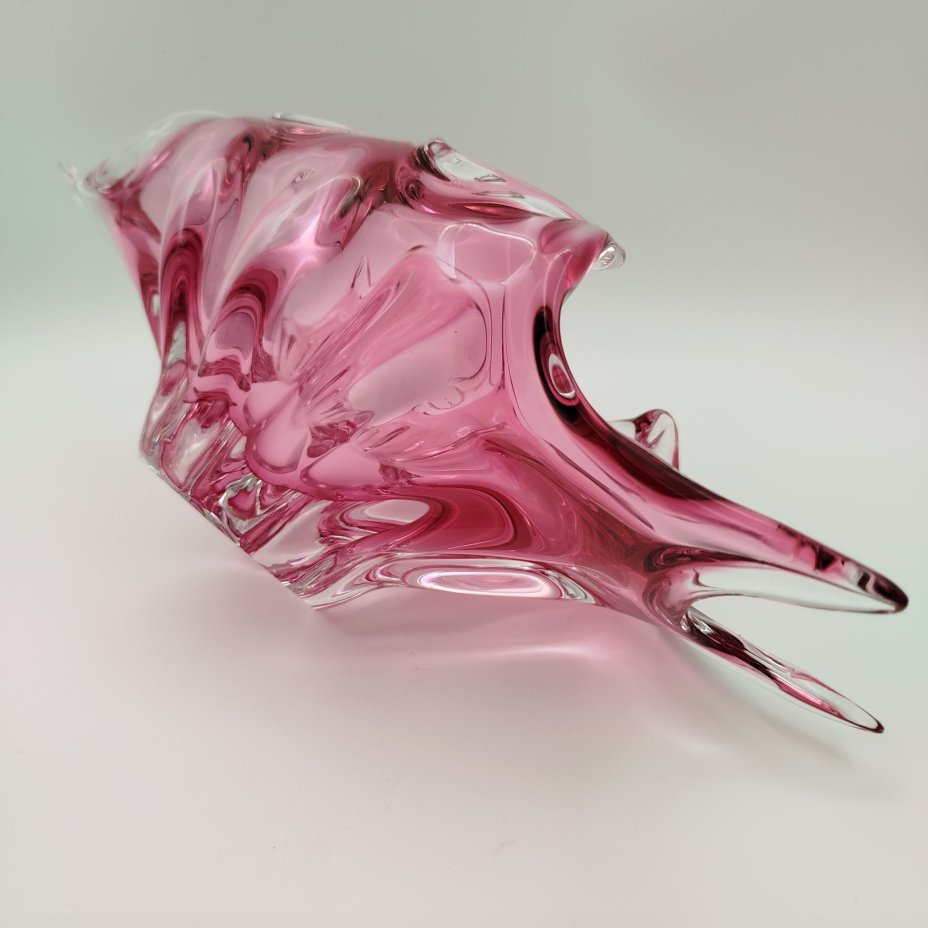 Ваза (конфетница) оригинальной формы, розового цвета