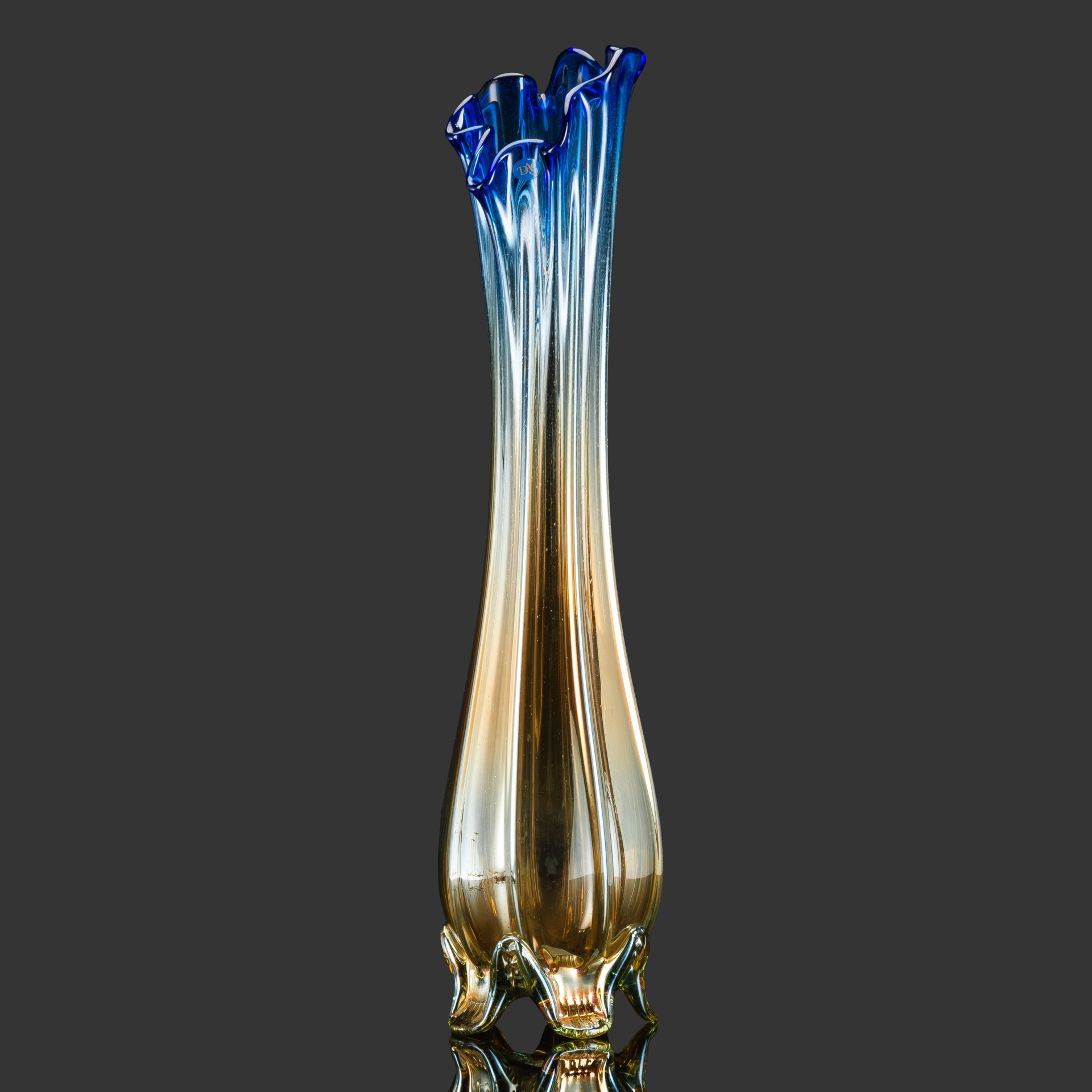 Ваза для цветов (высокая) золотисто-голубого цвета, стекло, гутная техника, люстр, Европа, 1990-2000 гг.