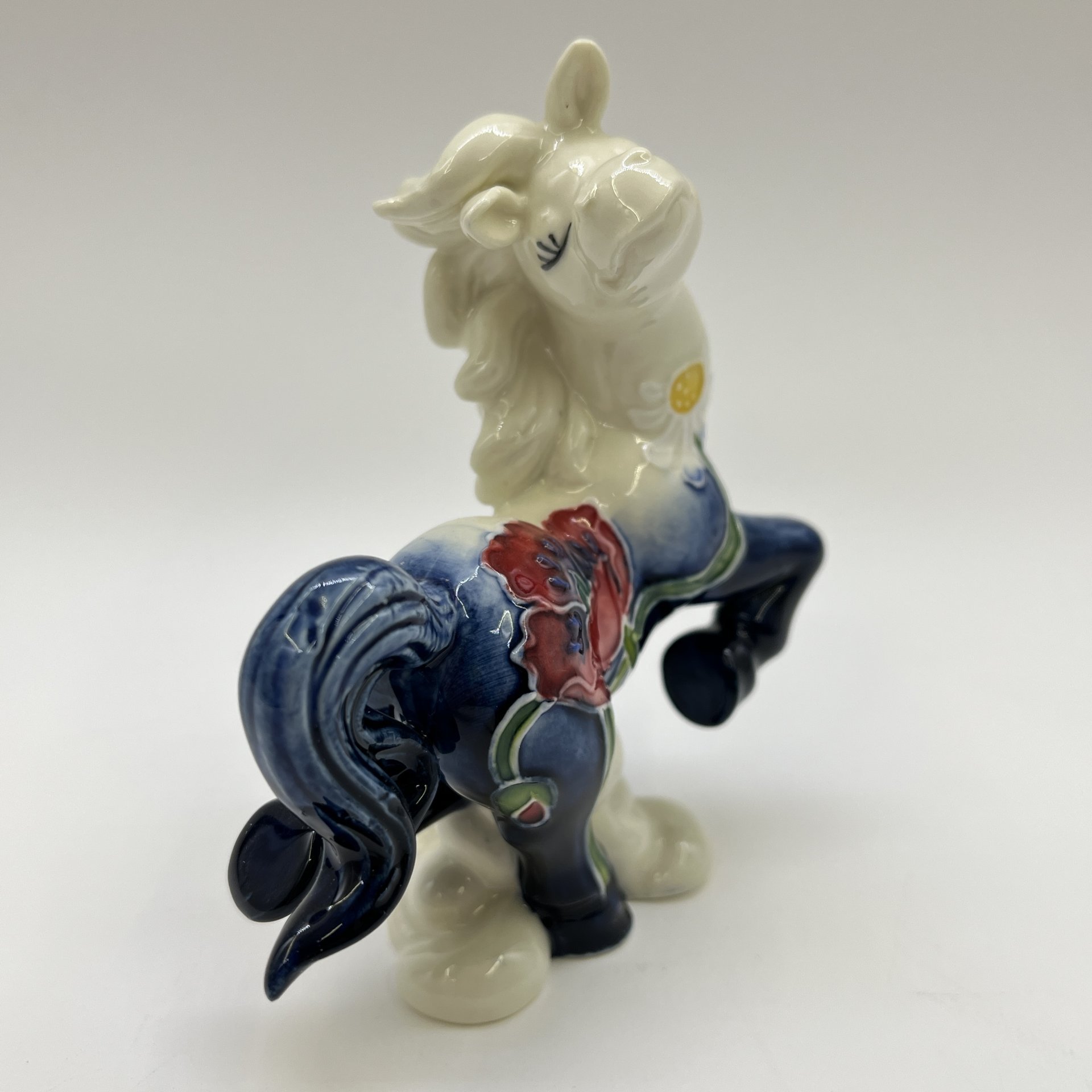 Статуэтка "Лошадка Милашка", фарфор, Pavone, Италия, 2025 г.