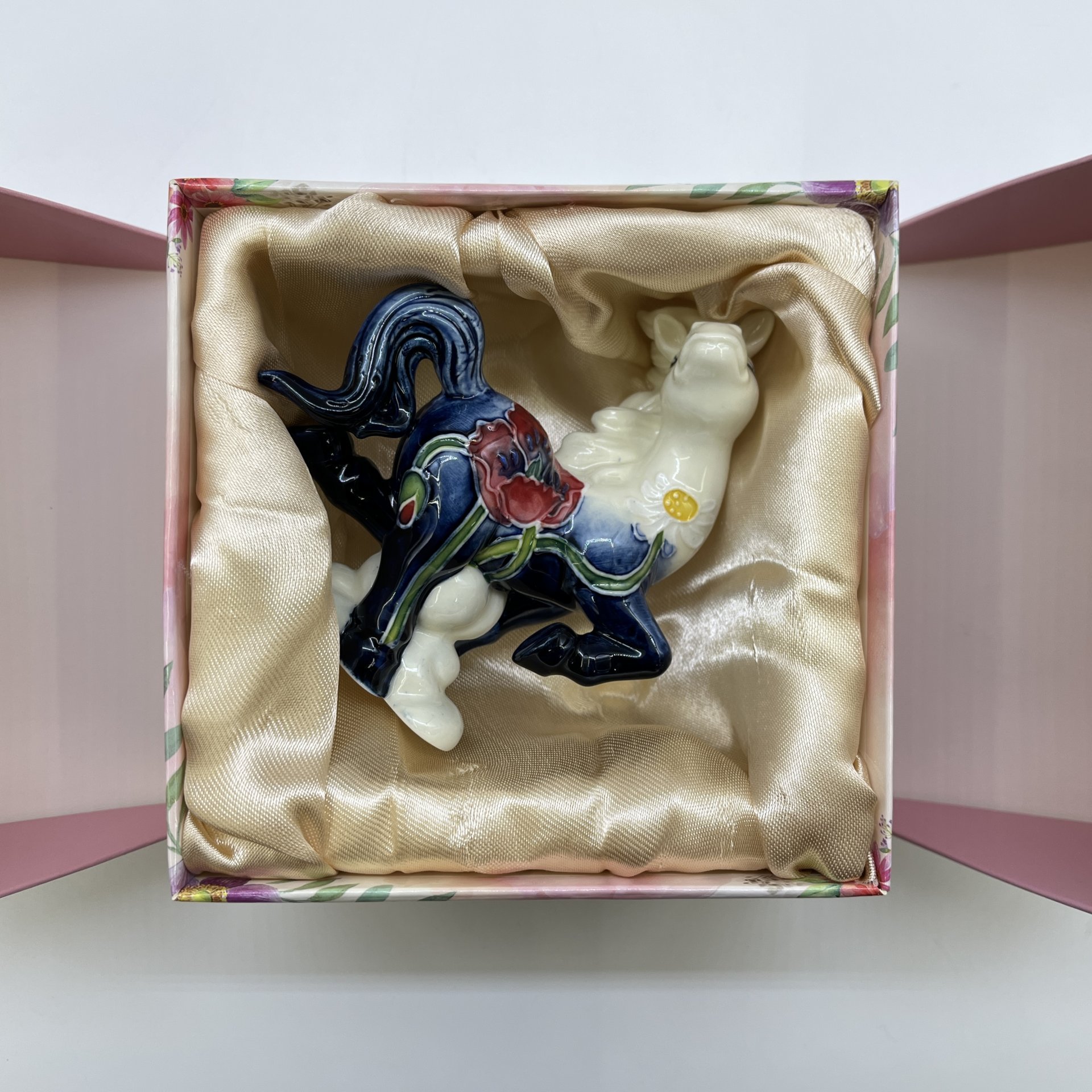 Статуэтка "Лошадка Милашка", фарфор, Pavone, Италия, 2025 г.