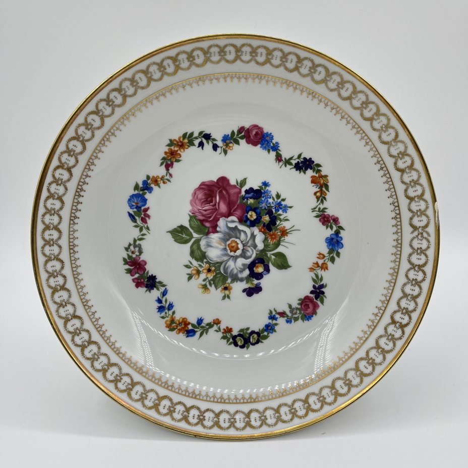 Фруктовница (ваза на ножке), украшенная орнаментом и цветочным декором, Gloria Fine Porcelain Bavaria