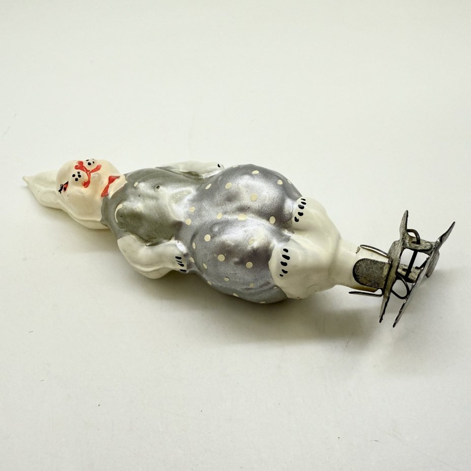 Елочная игрушка "Заяц" из набора "Доктор Айболит", стекло, металл, роспись, Завод стеклянных ёлочных украшений и оптических изделий, г. Москва, СССР, 1950-1960 гг.