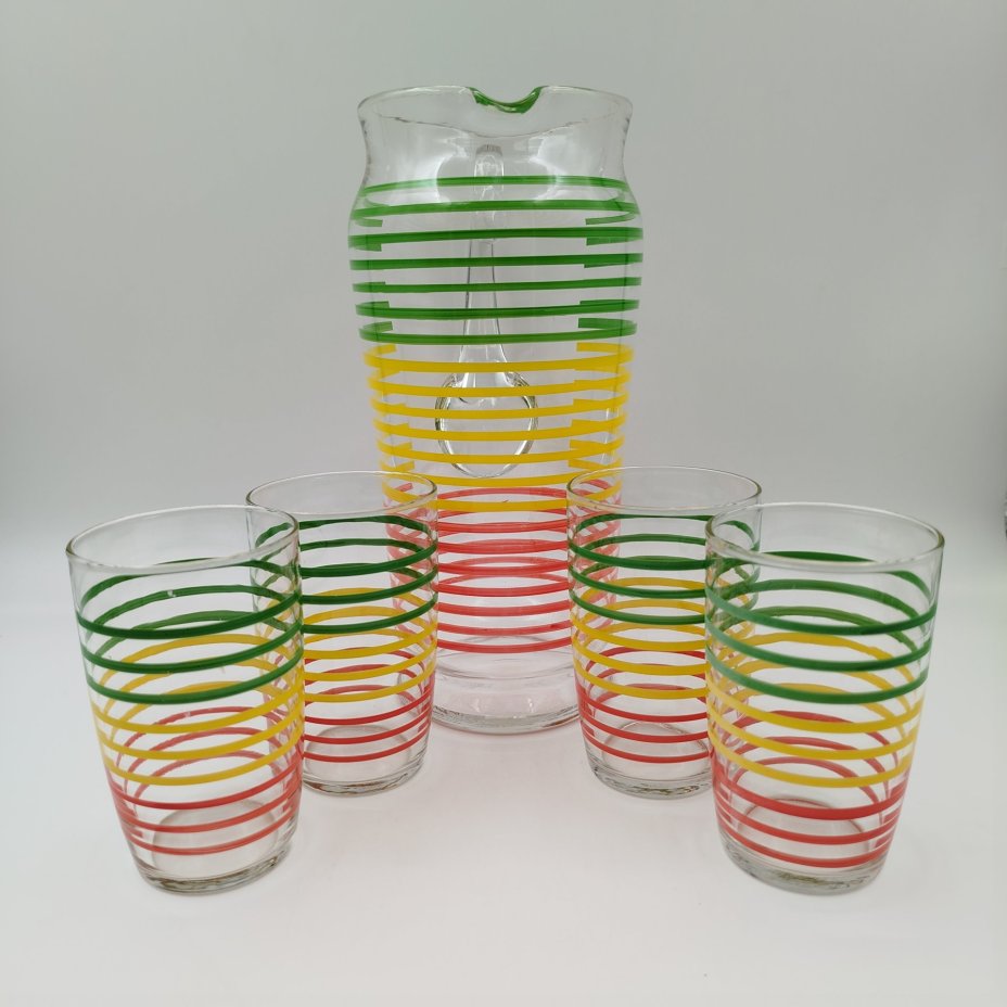 Набор для прохладительных напитков (кувшин и четыре стакана) с декором в виде зелено-желто-красных полос