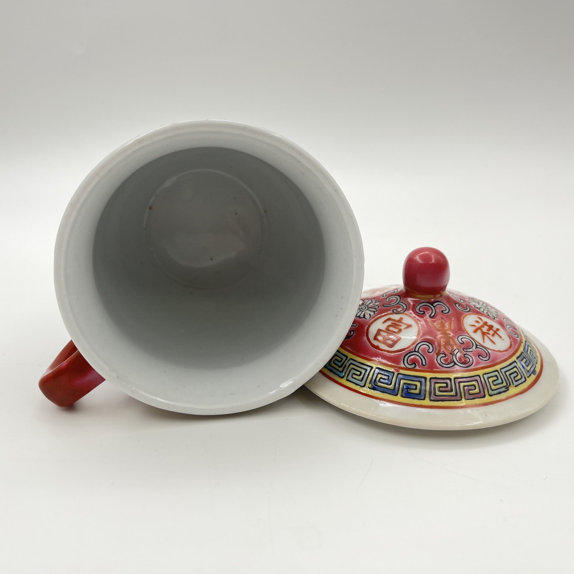 Чашка (бокал) с крышкой для заваривания чая "Долголетие", фарфор, роспись эмалевыми красками, деколь, Китай, 1960-1980 гг.