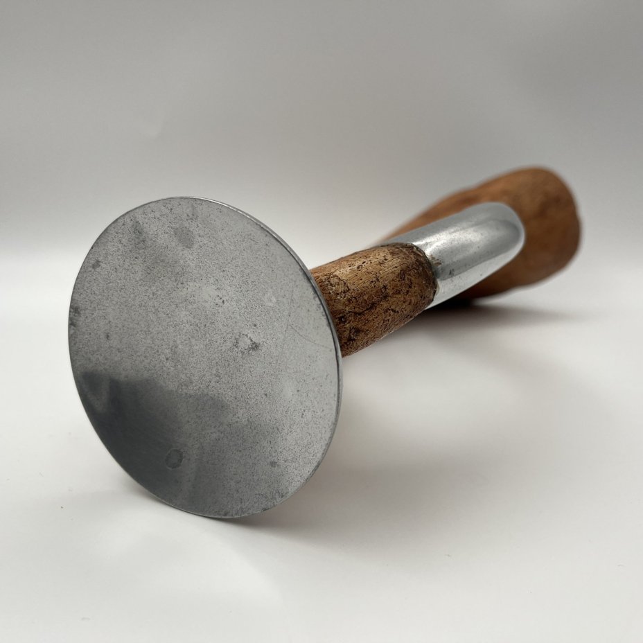 Подсвечник необычной формы