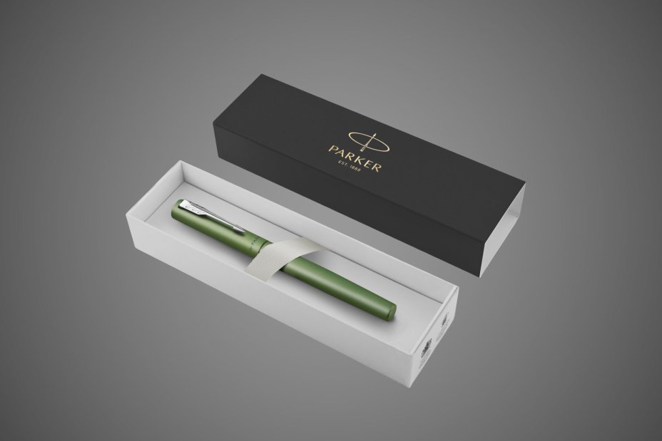 Ручка-роллер Parker Vector XL Green CT, цвет чернил black, стержень: F, в подарочной упаковке., Металлы: нержавеющая сталь, пластик