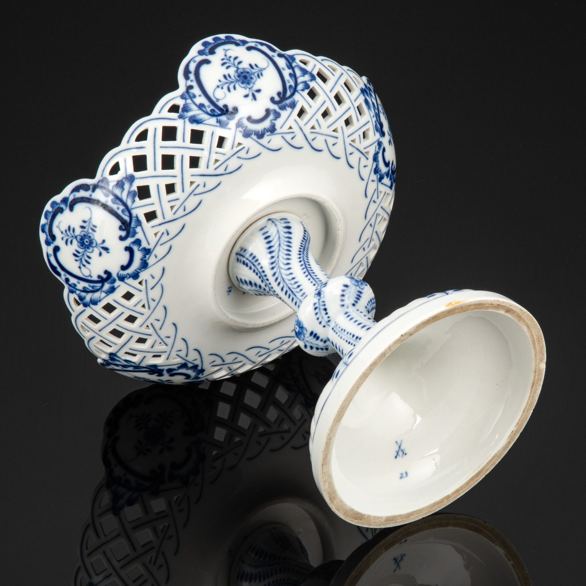 Ваза с кружевным бортом (конфетница), Meissen (Мейсенский фарфор)
