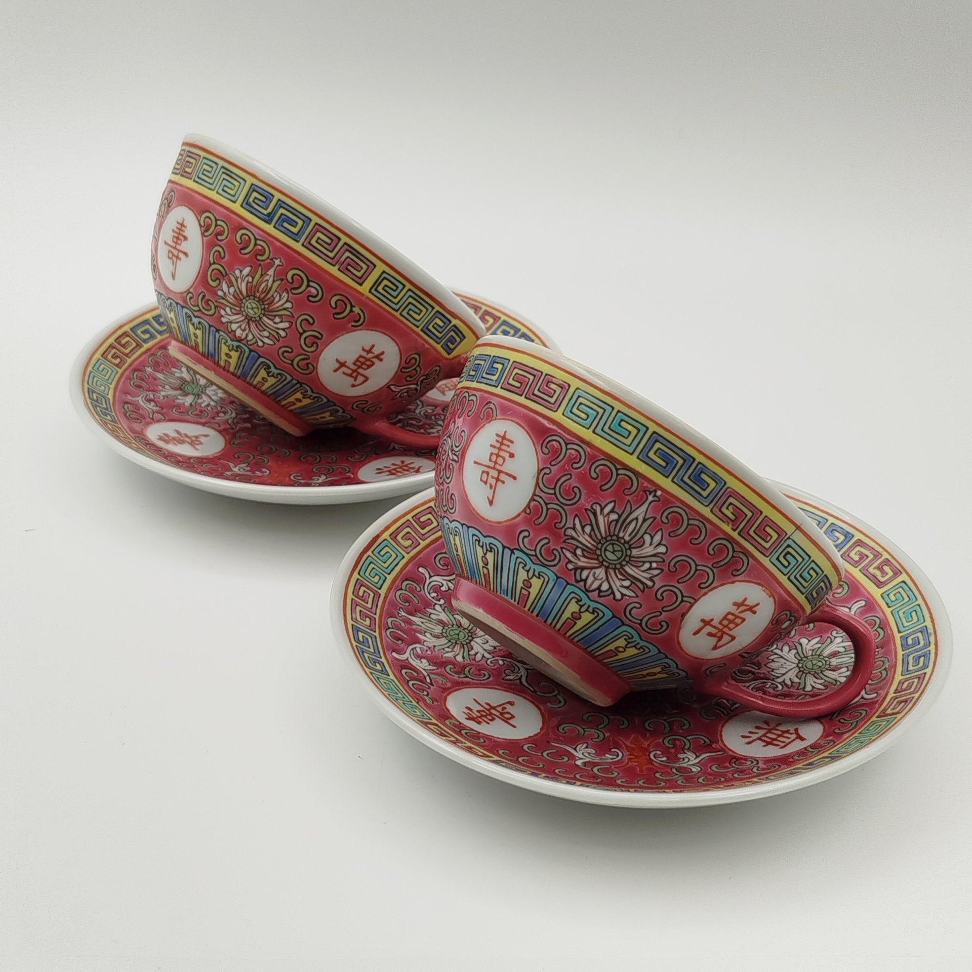 Набор из 2-х чайных пар, украшенных иероглифами ("тысячи лет Вам без конца"), фарфор, роспись, Китай, 1960-1980 гг.