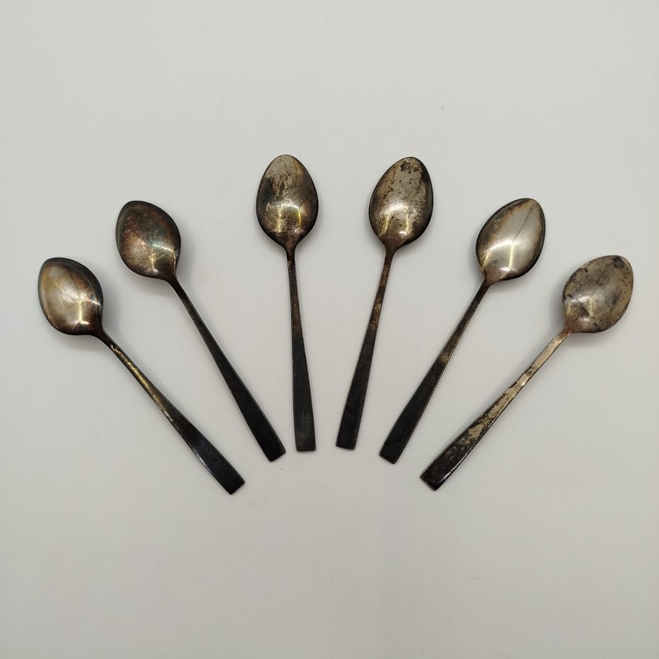 Набор из шести чайных ложек с растительным декором, мельхиор (медь-никель), эмаль, Красносельская ювелирная фабрика, СССР, 1960-1970 гг.