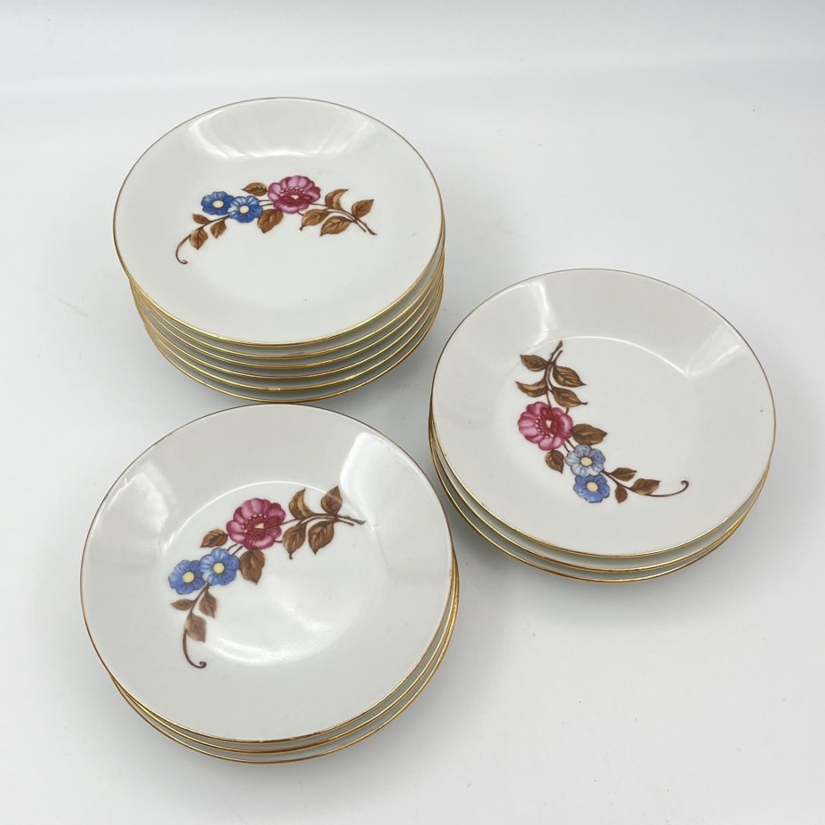 Набор из 12-ти розеток, украшенных цветочным декором, фарфор, деколь, золочение, Colditz (Кольдиц), ГДР, 1960-1980 гг.