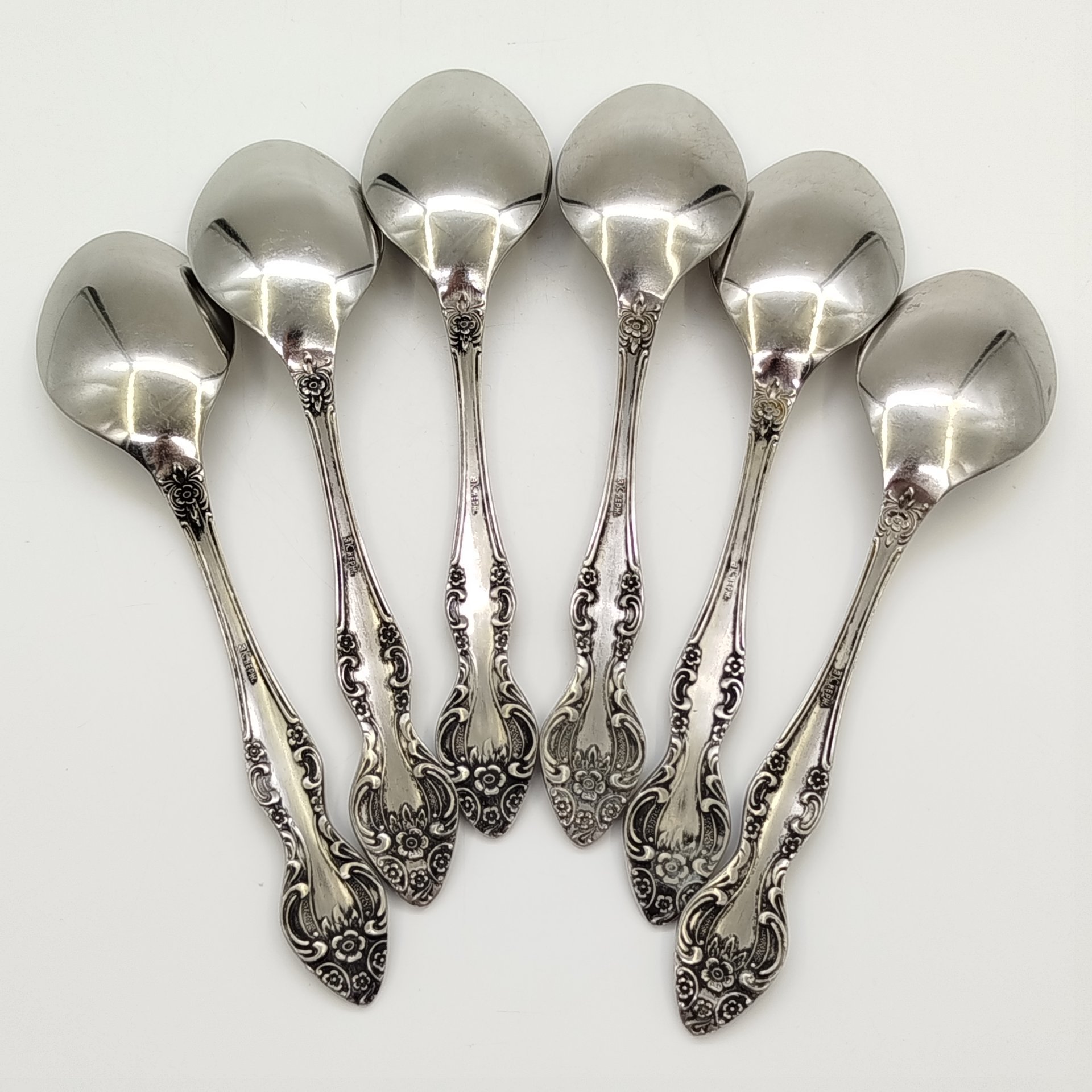 Набор столовых ложек на 6 персон с цветочным декором на черенках, нержавеющая сталь, Кировский завод, СССР