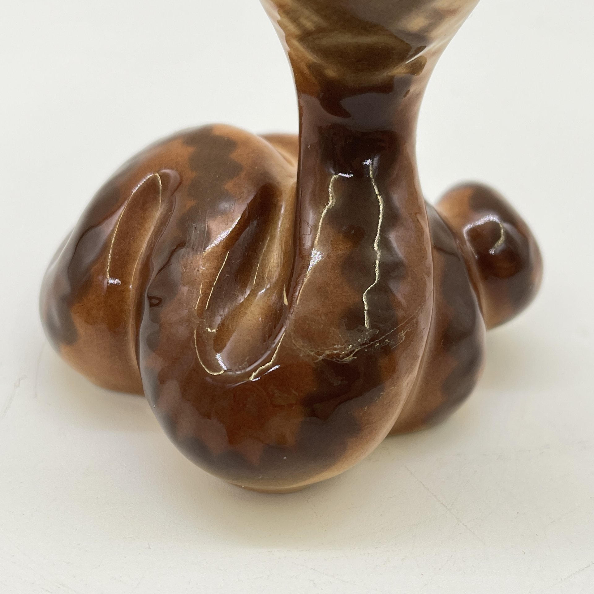 Статуэтка "Королевская кобра", автор Сорокин М.А., фарфор, аэрография, Ленинградский фарфоровый завод (ЛФЗ), СССР, 1970-1980 гг.