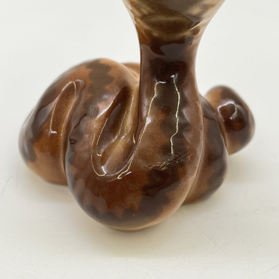 Статуэтка "Королевская кобра", автор Сорокин М.А., фарфор, аэрография, Ленинградский фарфоровый завод (ЛФЗ), СССР, 1970-1980 гг.