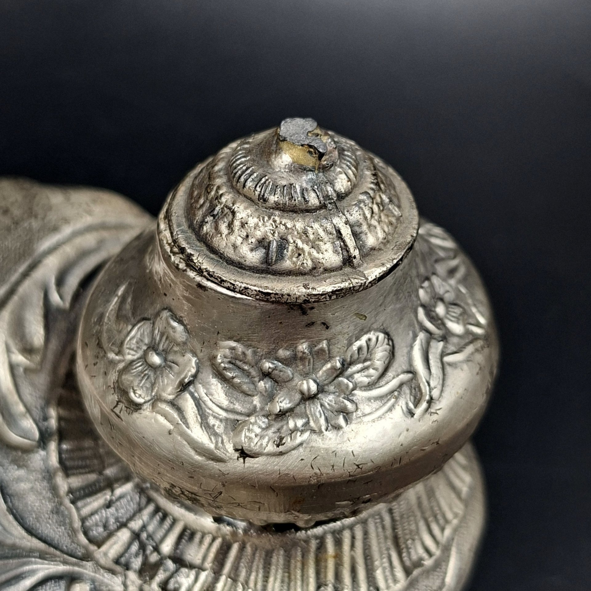 Прибор письменный в стиле неорококо с часами, металл, Италия, 1980-2000 гг.