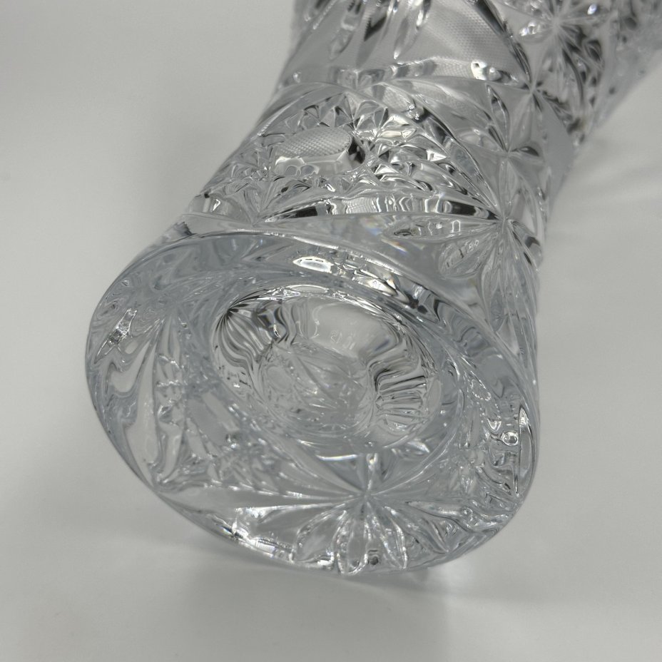Ваза для цветов, украшенная геометрическим декором, Bohemia Crystal (Bohemia Glass)