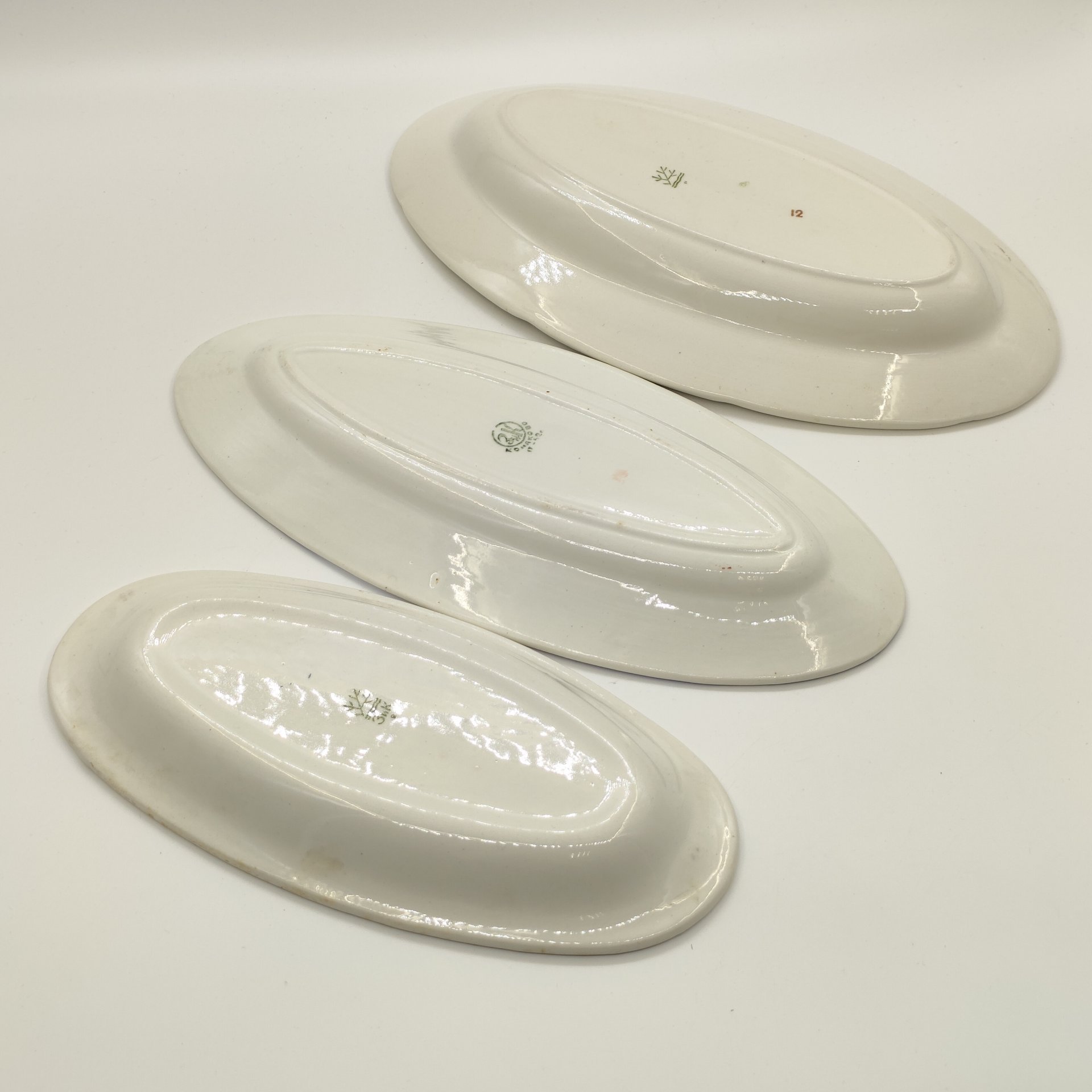 Набор из 3-х сервировочных блюд с цветочным декором (в подборе), фаянс, деколь, золочение, Конаковский фаянсовый завод им. М.И. Калинина (ЗиК Конаково), СССР, 1952-1991 гг.