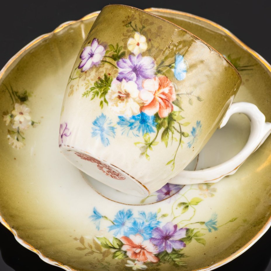 Кофейная пара с цветочным декором, фарфор, аэрография, деколь, золочение, Фарфоровая фабрика Гарднера, Российская империя, 1870-1890 гг.