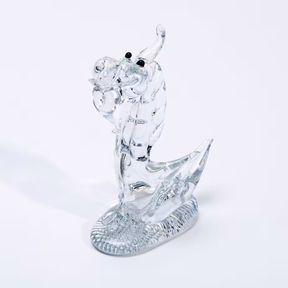 Статуэтка "Дракон", стекло, гутный способ обработки, Азия, 1990-2000 гг.