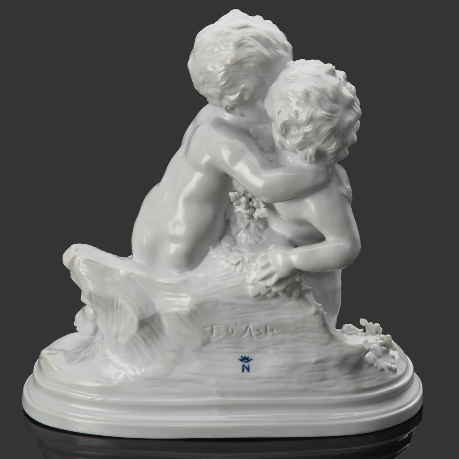 Скульптура "Играющие путти", по модели скульптора Joseph D` Aste, Ernst Bohne Söhne